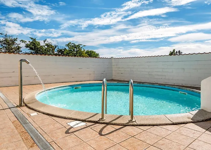 Prázdninový dům Stunning In *